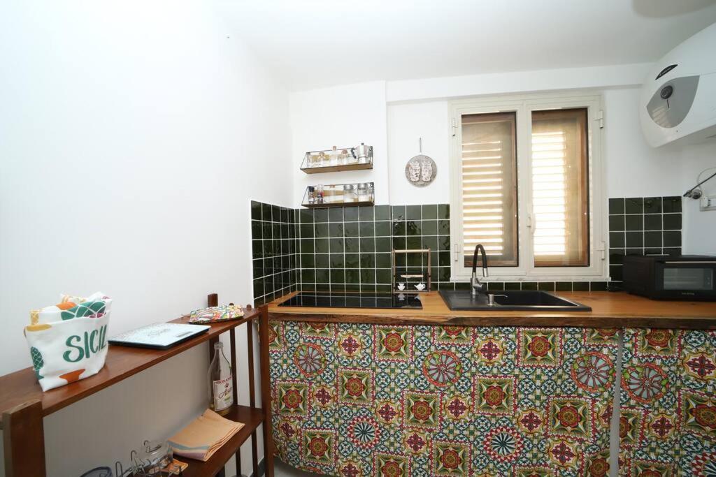 팔레르모 Colonna House Casa Tra La Zisa E La Cattedrale 아파트 외부 사진